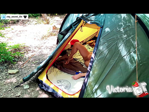 ❤️ Nakuha sa camera Madamdaming haltak off Stranger in a tent ❌ Just porn sa tl.thebestfetishsites.ru